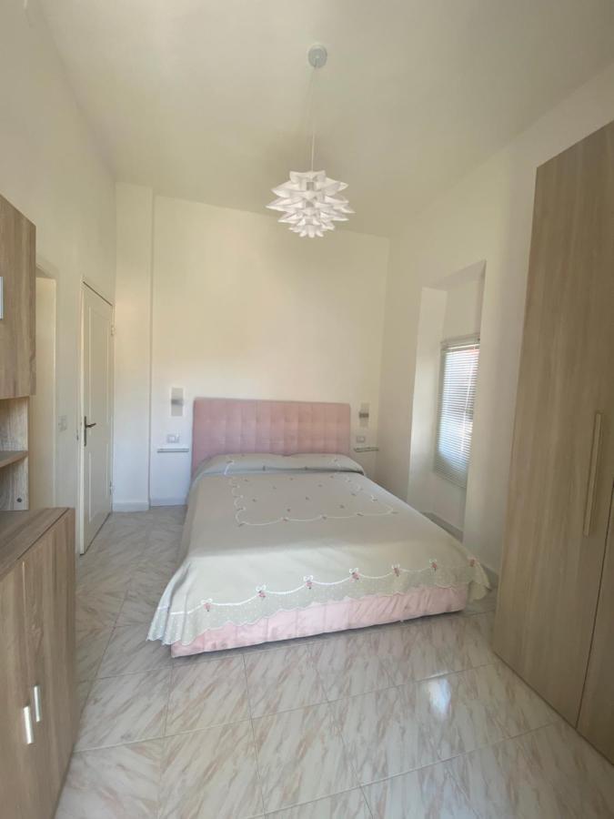 Appartamento bilocale 4 posti Bosa Esterno foto