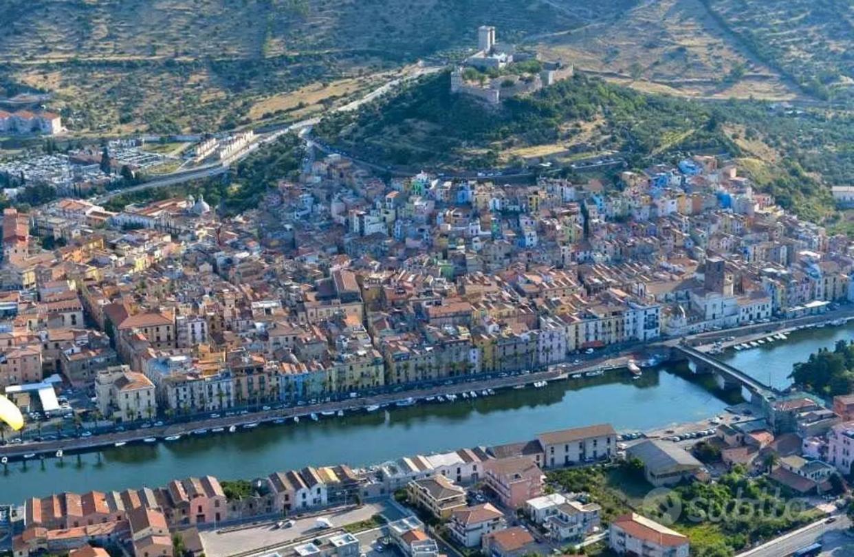 Appartamento bilocale 4 posti Bosa Esterno foto
